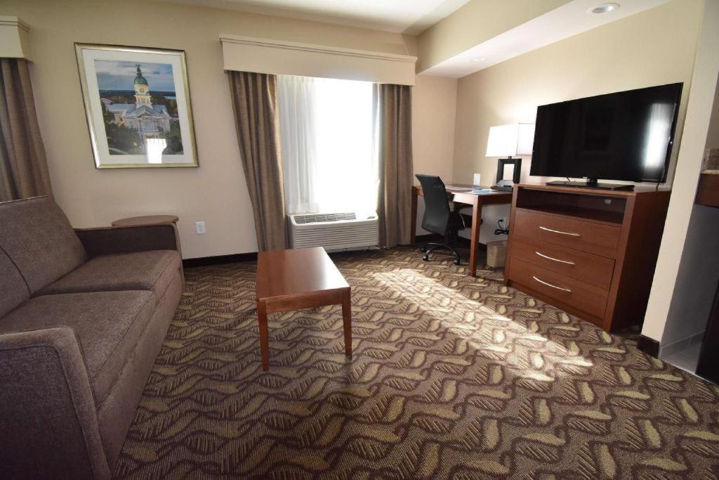 Western Hotel 2*